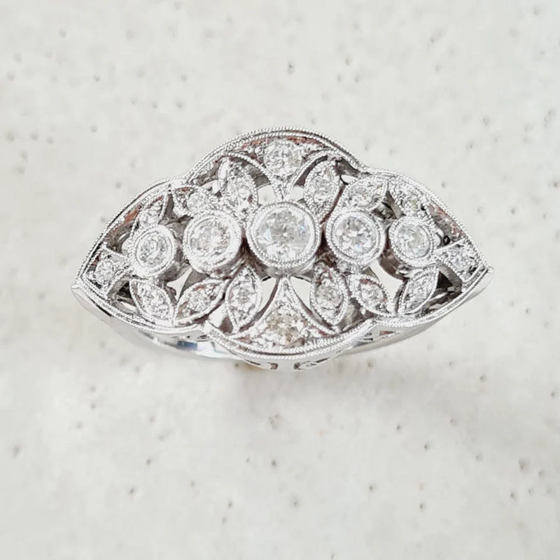 Sabrina ring