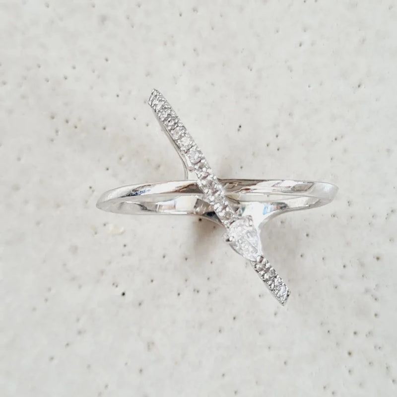Criss-cross Diamond Ring