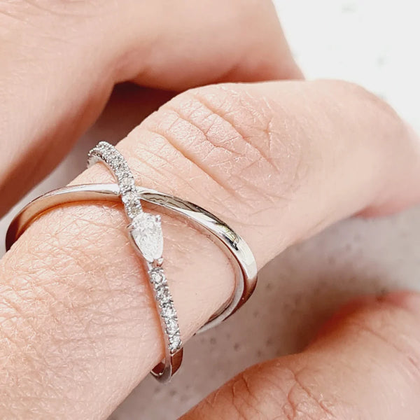Criss-cross Diamond Ring