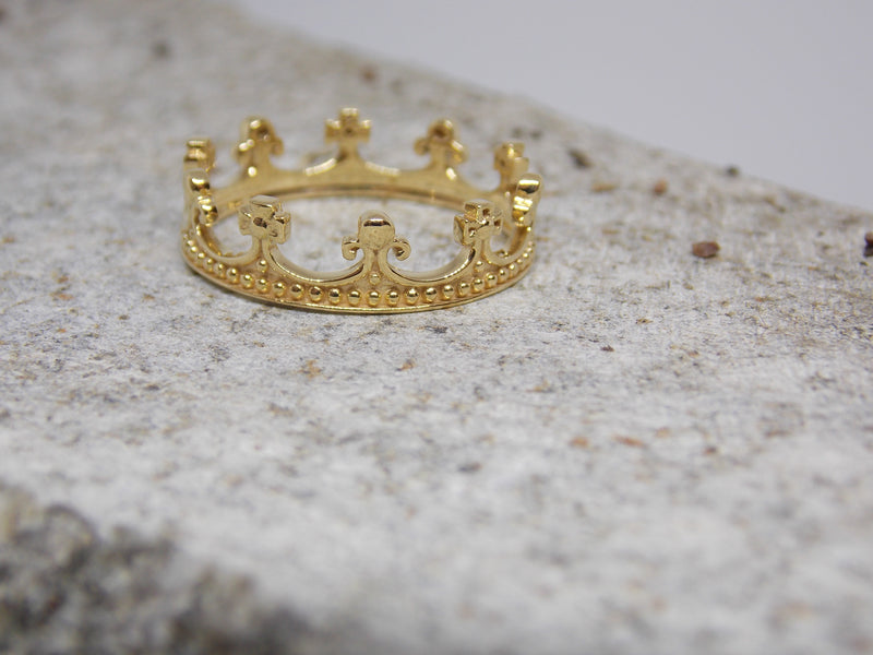 CROWN RING